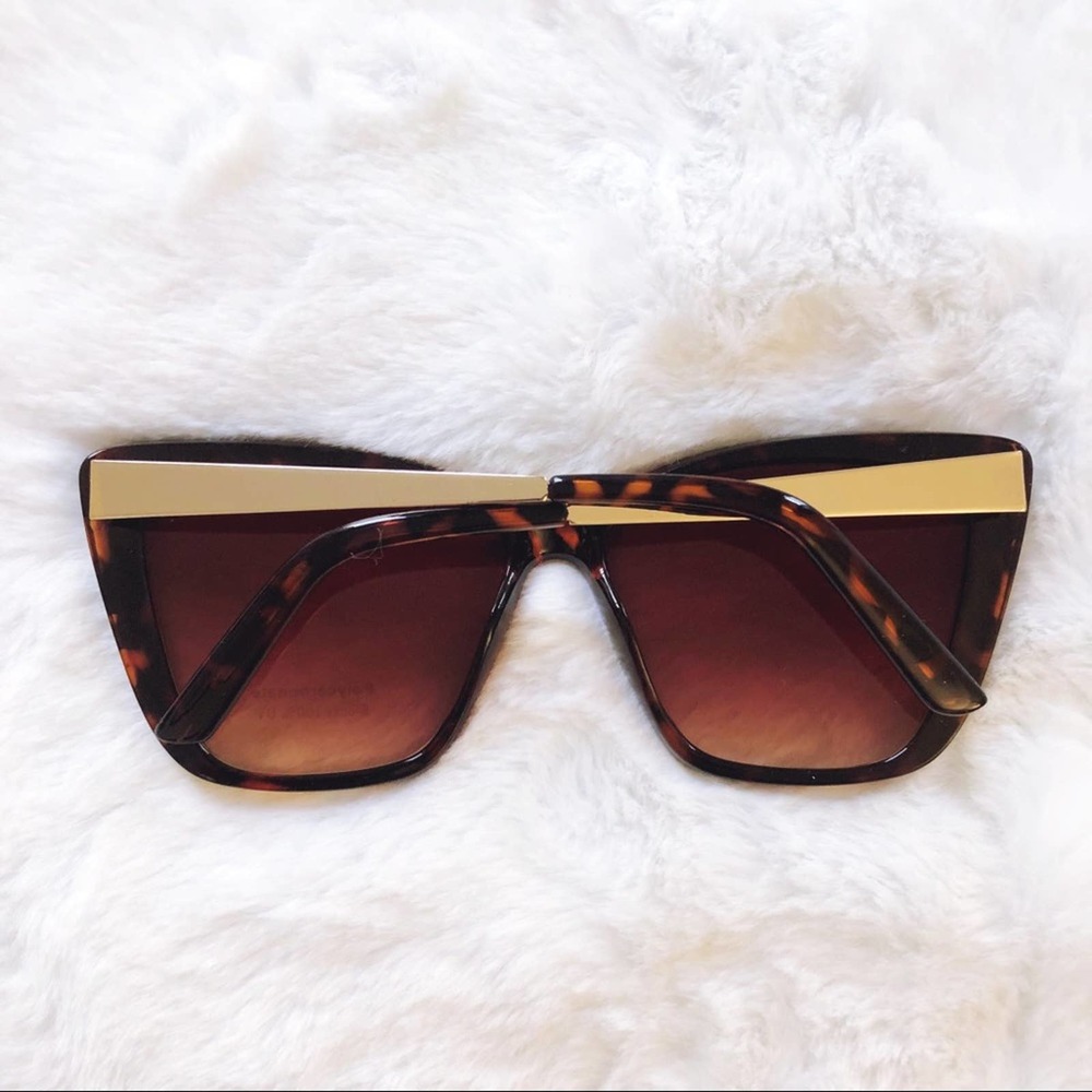 Hannah Tortoise Brown Oversized Cat Eye Sunglasses - Picture 10 of 12